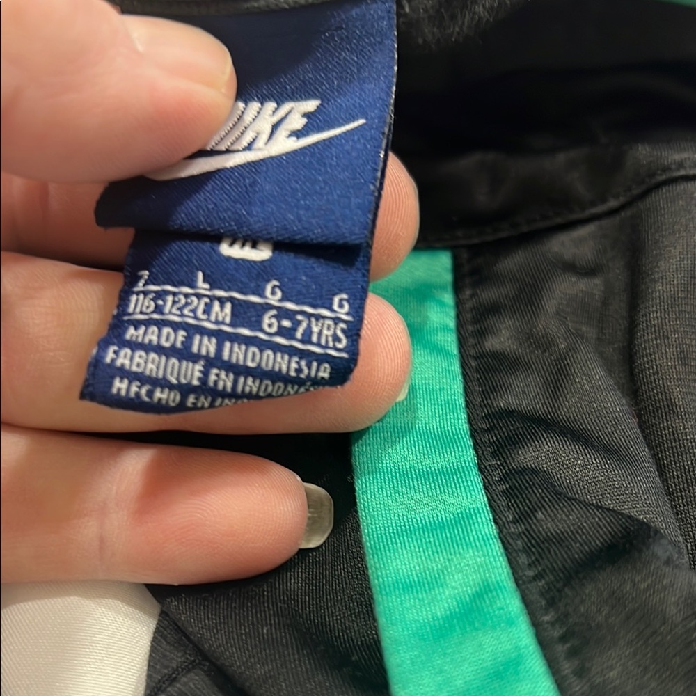 Nike Kids Jacket in Black and Teal - Picture 2 of 5